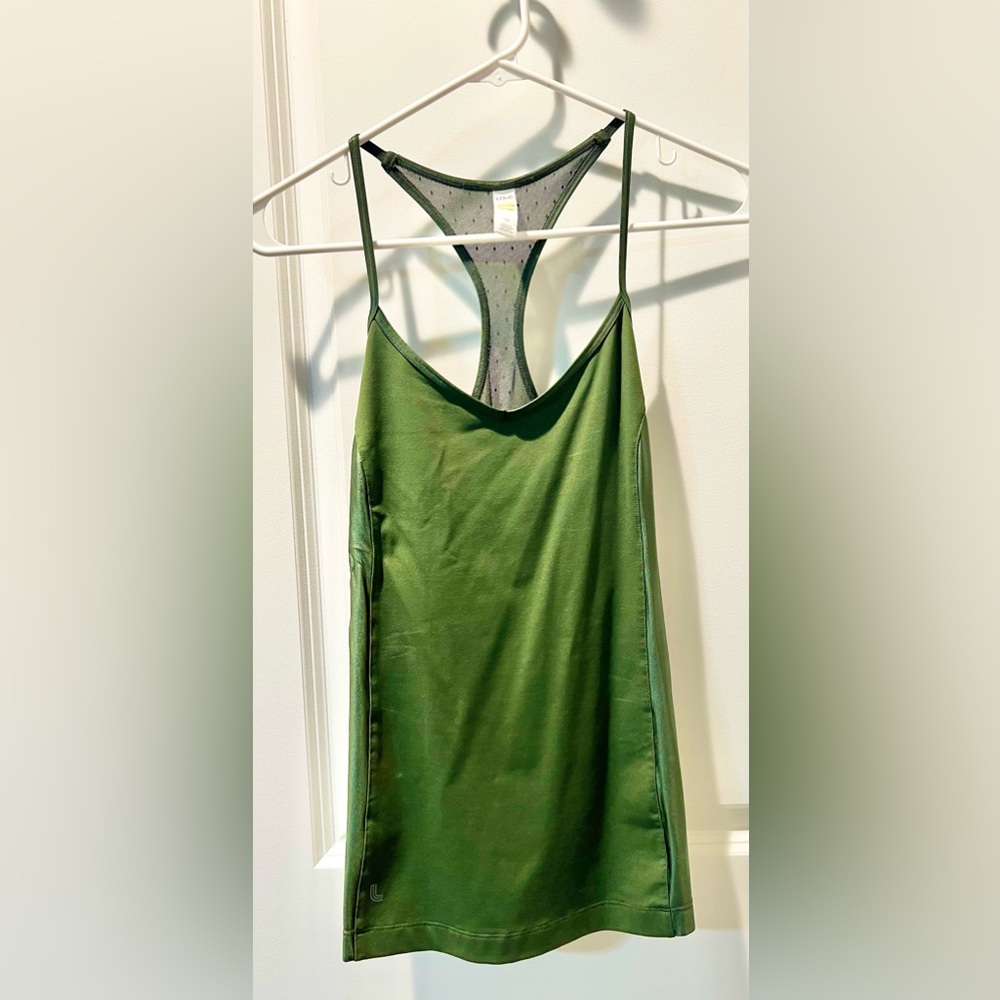 Lole. Hunter green. Breathable women’s workout tank. Fitted. Worn one time.